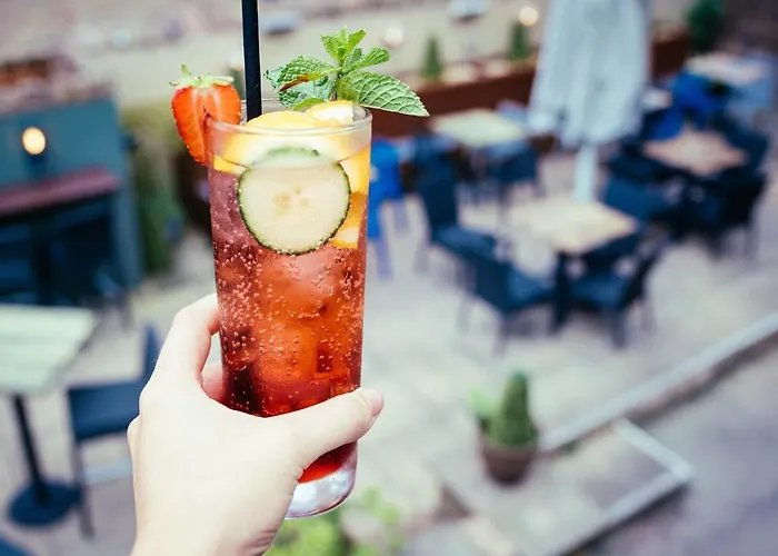 The Sun Hotel & Bar