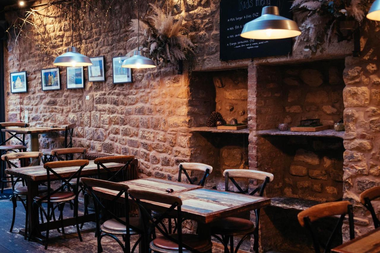 The Sun & Bar